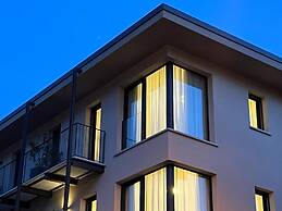 Bernina Suites -2min walk to Bernina Exp