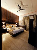 Shri Krishna Divine Dham