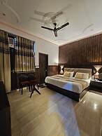 Shri Krishna Divine Dham