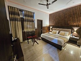 Shri Krishna Divine Dham