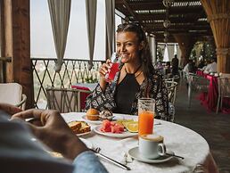 Pyramid Hotels & Resorts