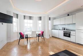 Stylish 1-bedroom flat near Hyde Park