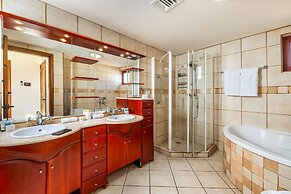 Tierra del Sol Resort by Bocobay