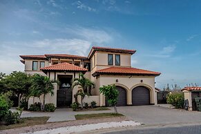 Tierra del Sol Resort by Bocobay