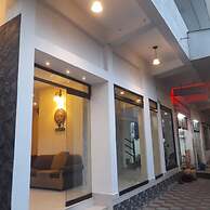 Highrange plaza