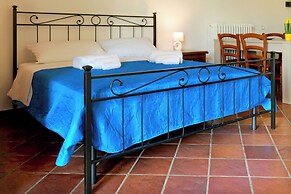 Tenuta Ricco Mono With Pool And Garden