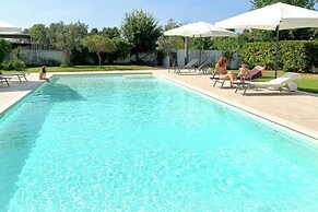 Tenuta Ricco Mono With Pool And Garden