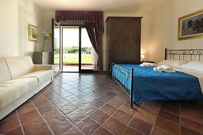 Tenuta Ricco Mono With Pool And Garden