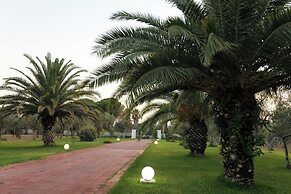 Tenuta Ricco Mono With Pool And Garden