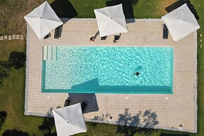 Tenuta Ricco Mono With Pool And Garden