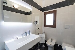 Tenuta Ricco Mono With Pool And Garden