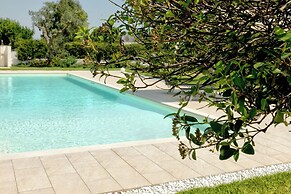Tenuta Ricco Mono With Pool And Garden