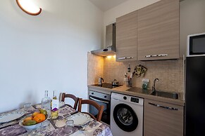 Tenuta Ricco Mono With Pool And Garden