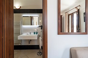 Tenuta Ricco Mono With Pool And Garden