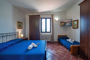 Tenuta Ricco Mono With Pool And Garden