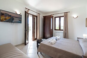 Tenuta Ricco Mono With Pool And Garden