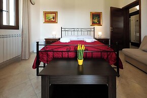 Tenuta Ricco Mono With Pool And Garden