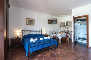 Tenuta Ricco Mono With Pool And Garden