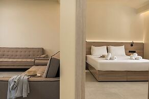 Arya Hotel