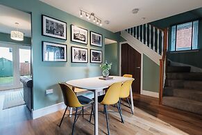 3br-sleeps6-parking-garden-citycentre