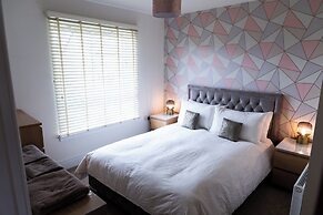 3br-sleeps6-parking-garden-citycentre