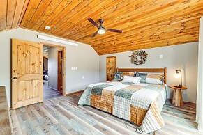 3 Mi to Trails: Secluded Eagar Cabin w/ Mtn Views!