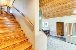 3 Mi to Trails: Secluded Eagar Cabin w/ Mtn Views!