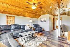 3 Mi to Trails: Secluded Eagar Cabin w/ Mtn Views!