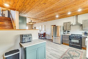 3 Mi to Trails: Secluded Eagar Cabin w/ Mtn Views!