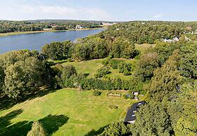 Dream Location With Lake View Near Brohof-golf
