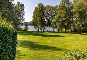 Dream Location With Lake View Near Brohof-golf