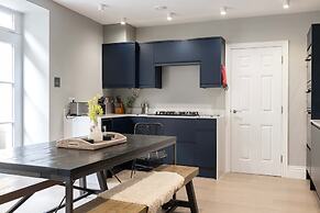 Former Wine Vaults With Hot Tub Private Courtyard