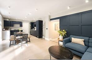 Former Wine Vaults With Hot Tub Private Courtyard