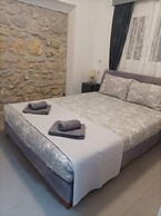 Marina s Holiday Retreat in Romanos