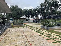 Precious Palm Royal Hotel
