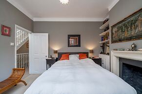 Modern flat near Battersea Park