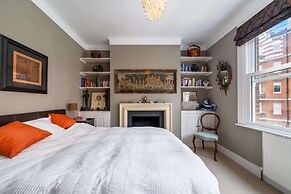 Modern flat near Battersea Park