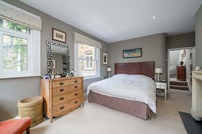 Modern flat near Battersea Park