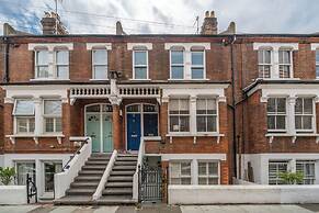 Modern flat near Battersea Park