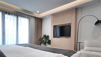 CC LUX Suites in Piraeus Port