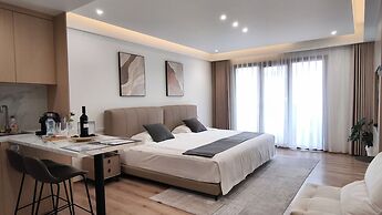 CC LUX Suites in Piraeus Port