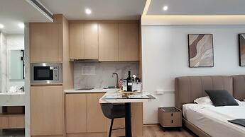 CC LUX Suites in Piraeus Port