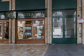 Turin Bed & Books by Wonderful Italy
