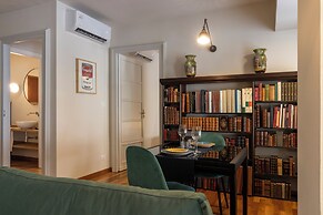 Turin Bed & Books by Wonderful Italy