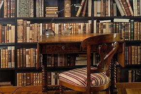 Turin Bed & Books by Wonderful Italy