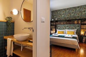 Turin Bed & Books by Wonderful Italy