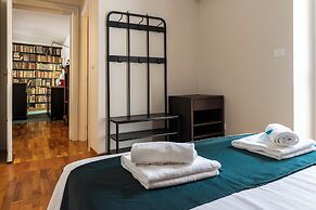 Turin Bed & Books by Wonderful Italy