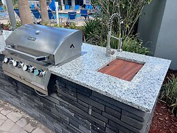 Univeral Disney Epic Shuttle