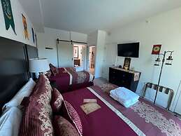 Univeral Disney Epic Shuttle