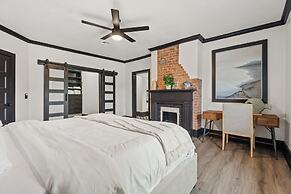 6BR Retreat Comfort Convenience Kitchen 16